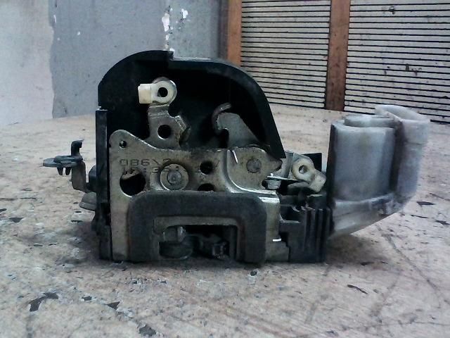 bontott FIAT PUNTO II Bal első Ajtózár