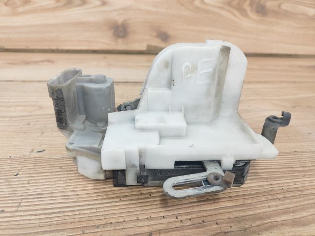 bontott FIAT PUNTO II Bal első Ajtózár