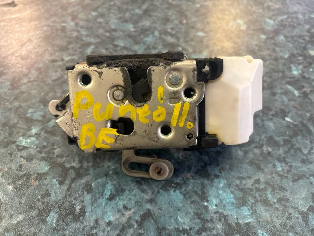 bontott FIAT PUNTO II Bal első Ajtózár