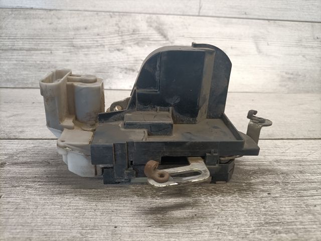 bontott FIAT PUNTO II Bal első Ajtózár