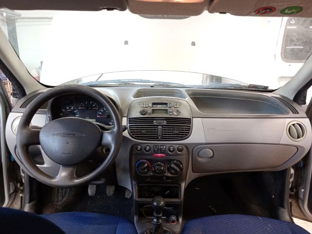 bontott FIAT PUNTO II Bal első Ajtózár