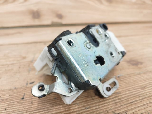 bontott FIAT PUNTO II Bal első Ajtózár