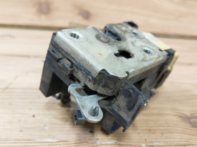 bontott FIAT PUNTO II Bal első Ajtózár