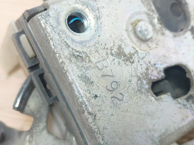 bontott FIAT PUNTO II Bal első Ajtózár