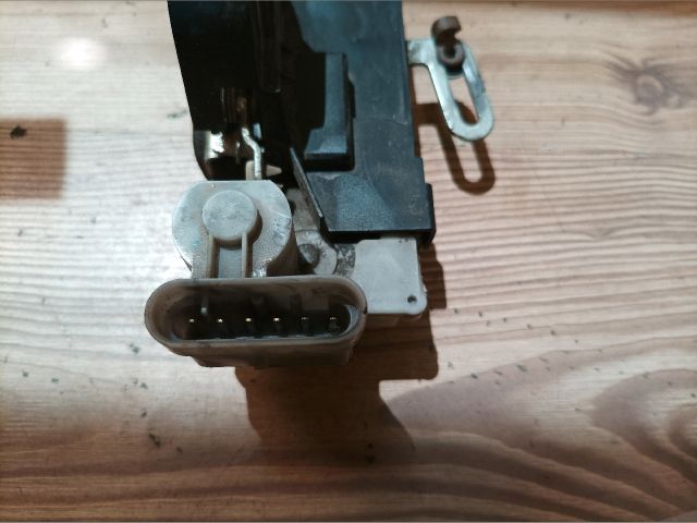 bontott FIAT PUNTO II Bal első Ajtózár