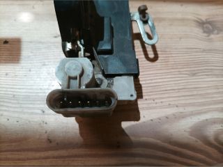 bontott FIAT PUNTO II Bal első Ajtózár