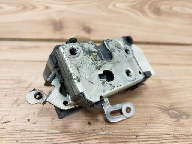 bontott FIAT PUNTO II Bal első Ajtózár