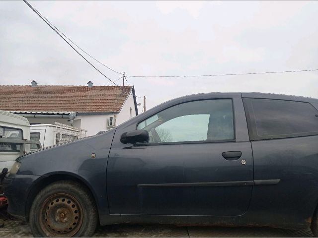 bontott FIAT PUNTO II Bal első Alsó Zsanér