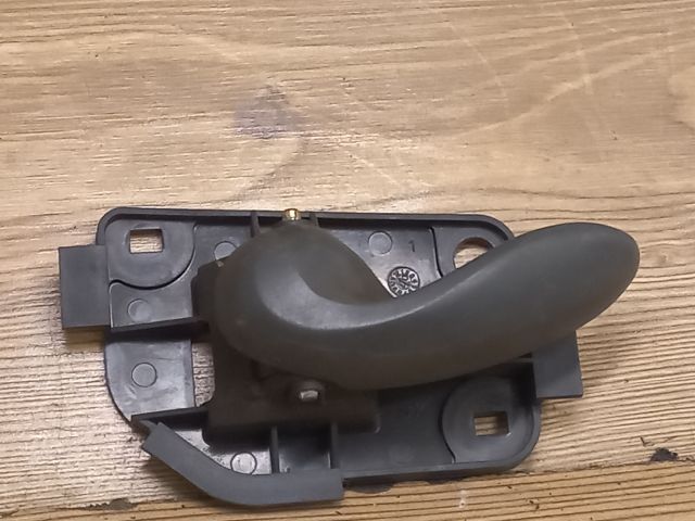 bontott FIAT PUNTO II Bal első Belső Kilincs