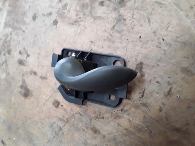 bontott FIAT PUNTO II Bal első Belső Kilincs