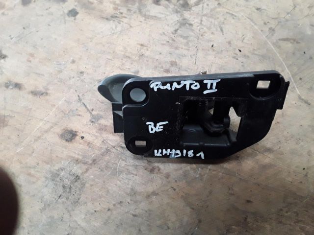 bontott FIAT PUNTO II Bal első Belső Kilincs
