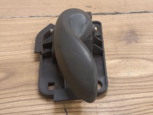 bontott FIAT PUNTO II Bal első Belső Kilincs