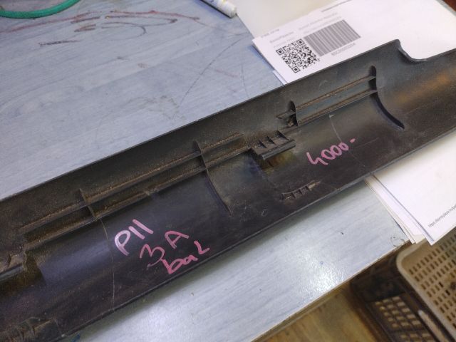 bontott FIAT PUNTO II Bal első Belső Küszöb Burkolat