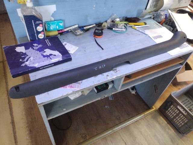 bontott FIAT PUNTO II Bal első Belső Küszöb Burkolat