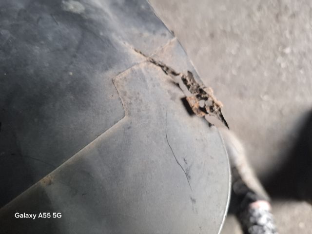 bontott FIAT PUNTO II Bal első Dobbetét (Kerékjárati, Műanyag)