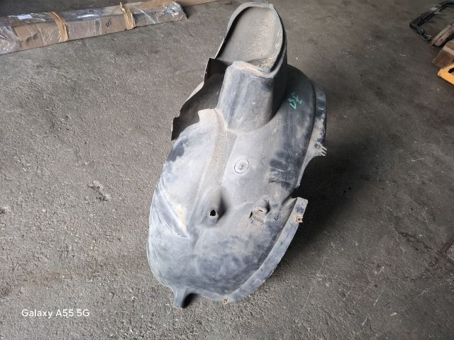 bontott FIAT PUNTO II Bal első Dobbetét (Kerékjárati, Műanyag)