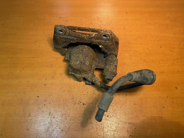 bontott FIAT PUNTO II Bal első Féknyereg Munkahengerrel