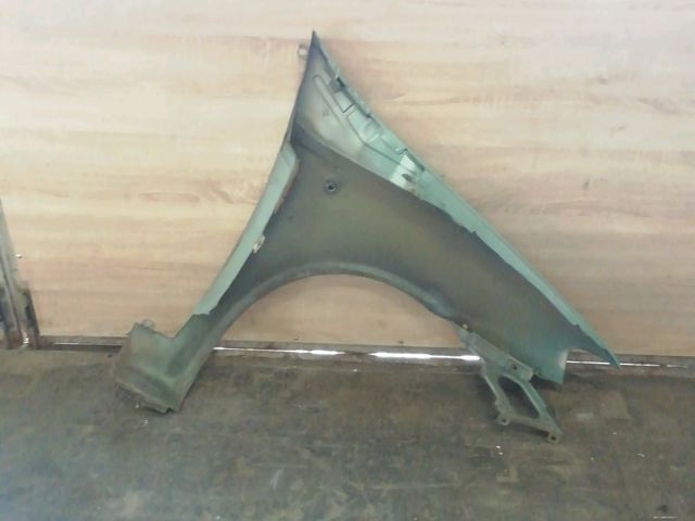 bontott FIAT PUNTO II Bal első Sárvédő