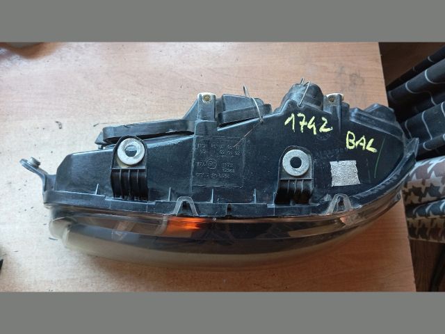 bontott FIAT PUNTO II Bal Fényszóró