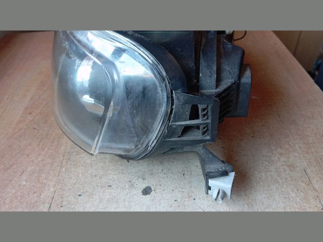 bontott FIAT PUNTO II Bal Fényszóró