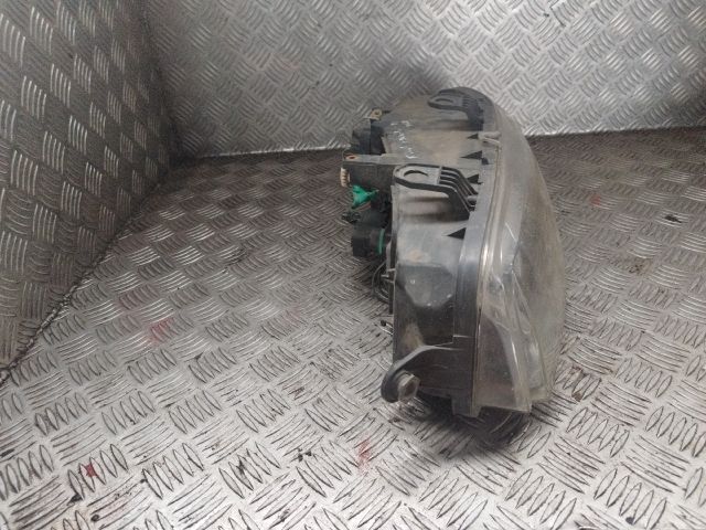 bontott FIAT PUNTO II Bal Fényszóró