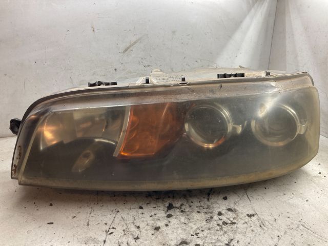 bontott FIAT PUNTO II Bal Fényszóró