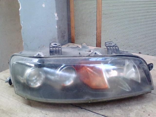 bontott FIAT PUNTO II Bal Fényszóró