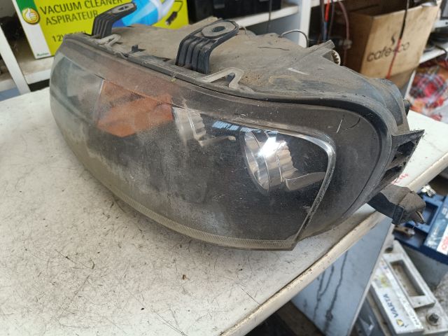 bontott FIAT PUNTO II Bal Fényszóró