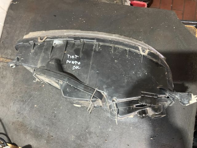 bontott FIAT PUNTO II Bal Fényszóró