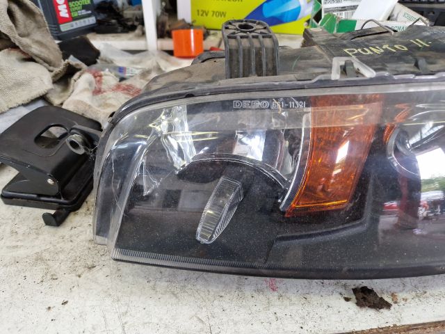 bontott FIAT PUNTO II Bal Fényszóró