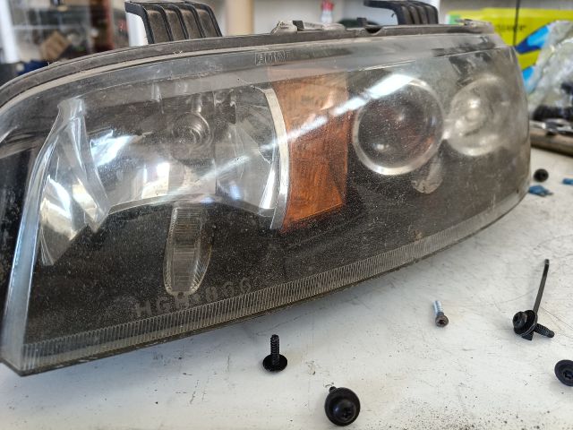 bontott FIAT PUNTO II Bal Fényszóró