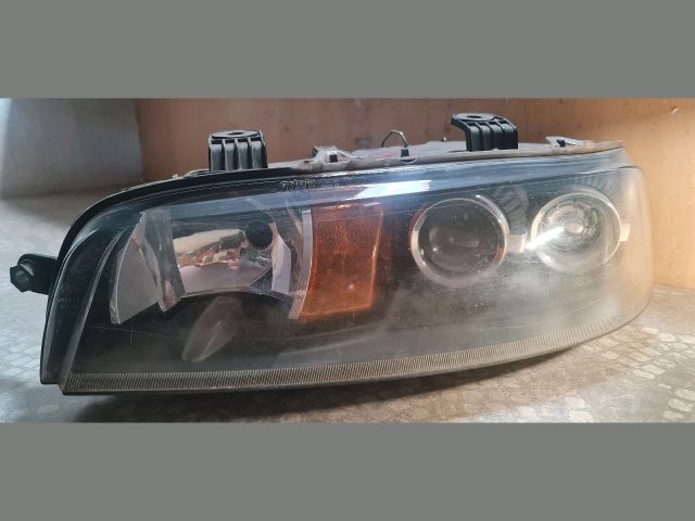 bontott FIAT PUNTO II Bal Fényszóró