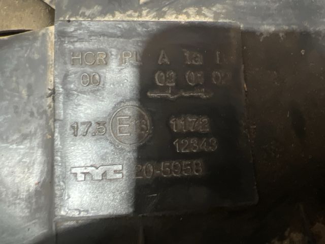 bontott FIAT PUNTO II Bal Fényszóró