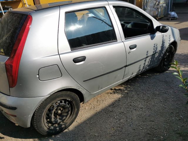 bontott FIAT PUNTO II Bal Fényszóró