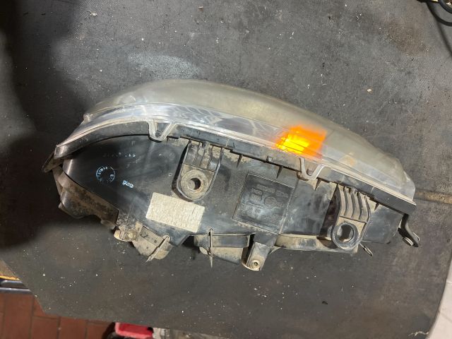 bontott FIAT PUNTO II Bal Fényszóró