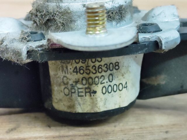 bontott FIAT PUNTO II Bal hátsó Ablakemelő Szerkezet (Mechanikus)