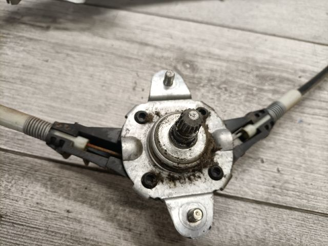 bontott FIAT PUNTO II Bal hátsó Ablakemelő Szerkezet (Mechanikus)