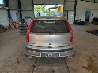 bontott FIAT PUNTO II Bal hátsó Ablakvezető Gumi