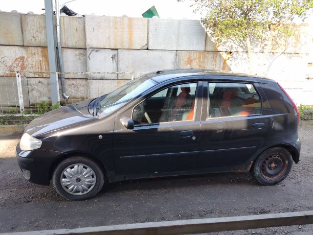 bontott FIAT PUNTO II Bal hátsó Ajtó Kárpit