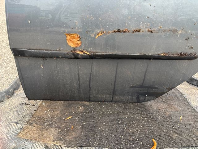 bontott FIAT PUNTO II Bal hátsó Ajtó (Részeivel)