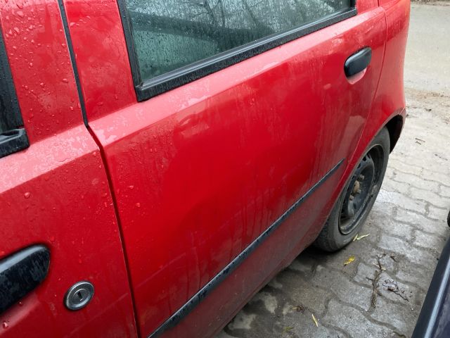 bontott FIAT PUNTO II Bal hátsó Ajtó (Üres lemez)