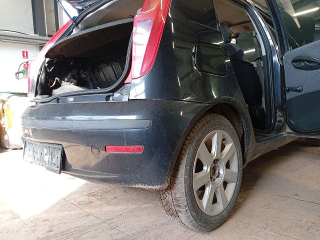 bontott FIAT PUNTO II Bal hátsó Ajtóhatároló