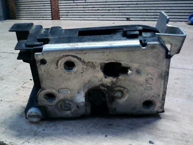 bontott FIAT PUNTO II Bal hátsó Ajtózár