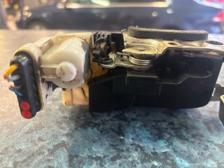 bontott FIAT PUNTO II Bal hátsó Ajtózár