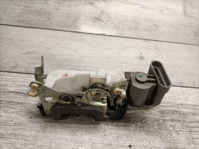 bontott FIAT PUNTO II Bal hátsó Ajtózár