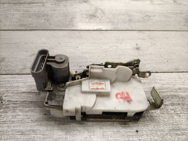 bontott FIAT PUNTO II Bal hátsó Ajtózár