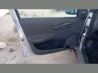 bontott FIAT PUNTO II Bal hátsó Biztonsági Öv Csat