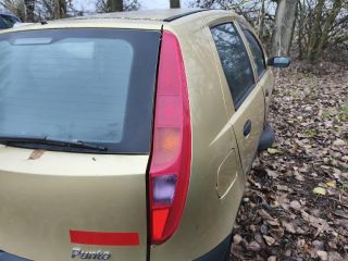 bontott FIAT PUNTO II Bal hátsó Biztonsági Öv Csat