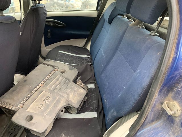 bontott FIAT PUNTO II Bal hátsó Biztonsági Öv