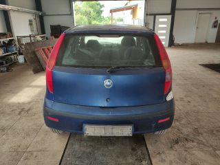 bontott FIAT PUNTO II Bal hátsó Külső Kilincs